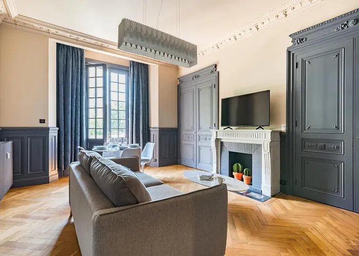 Bijoux - Les Liberations - Luxe * Saint-Etienne (Loire)